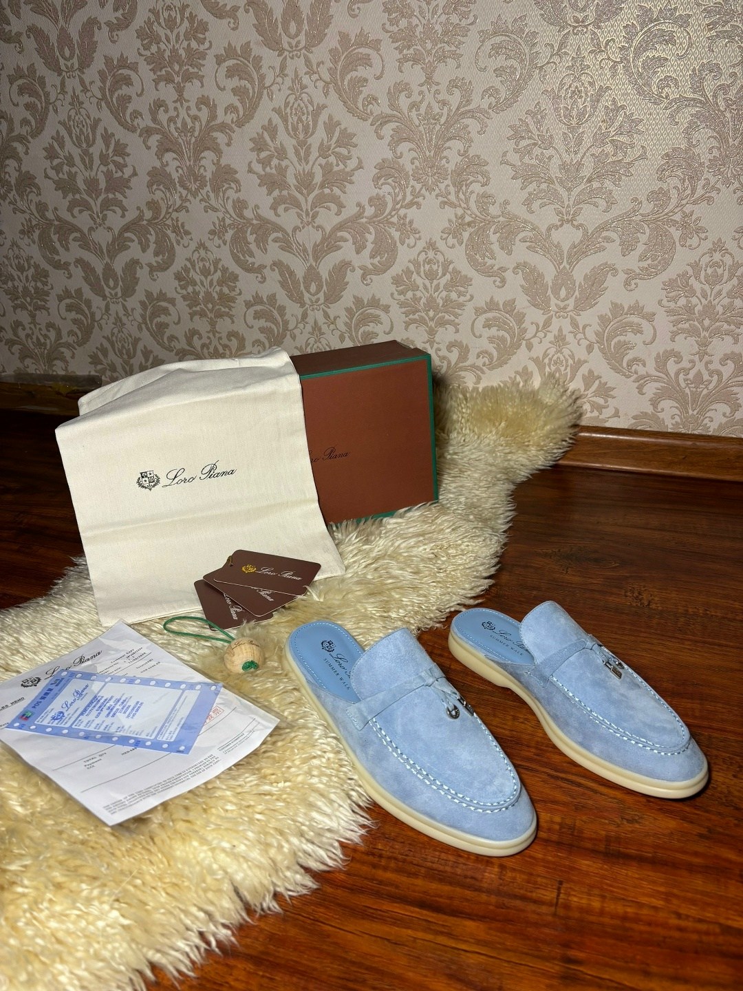 лоферы loro piana,лоферы женские loro piana,,лоферы из натуральной замши loro piana,мокасины лоро пиано женские
