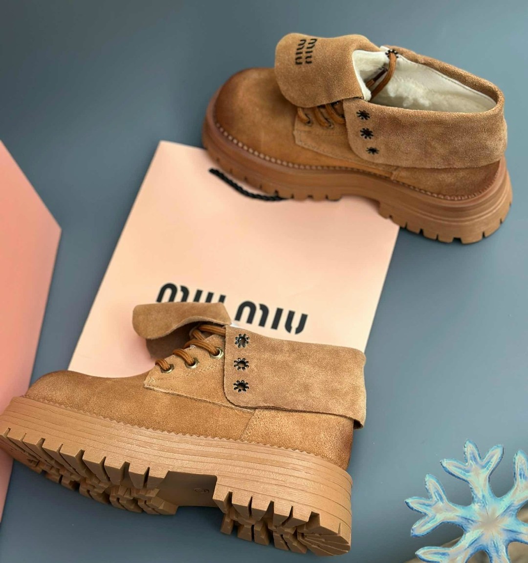 ,ботинки miu miu,ботинки замшевые miu miu,женская ,модные ботинки