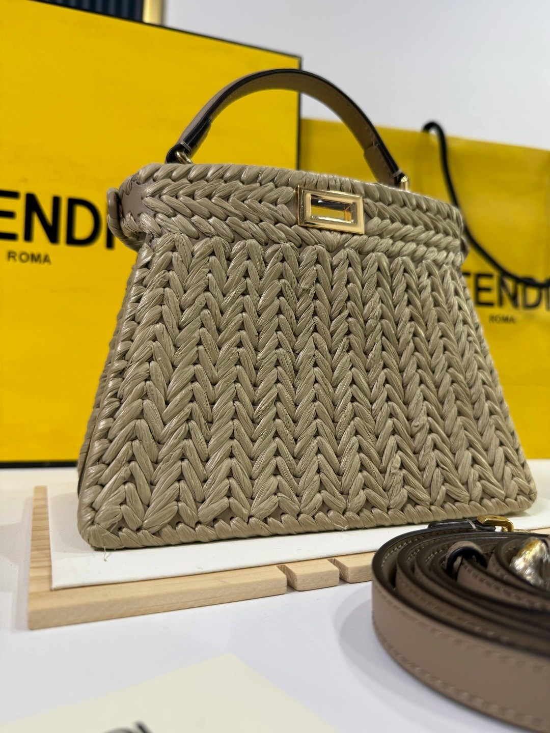 fendi сумки,fendi сумка fendi,женская сумка fendi,fendi fendi,fendi bag