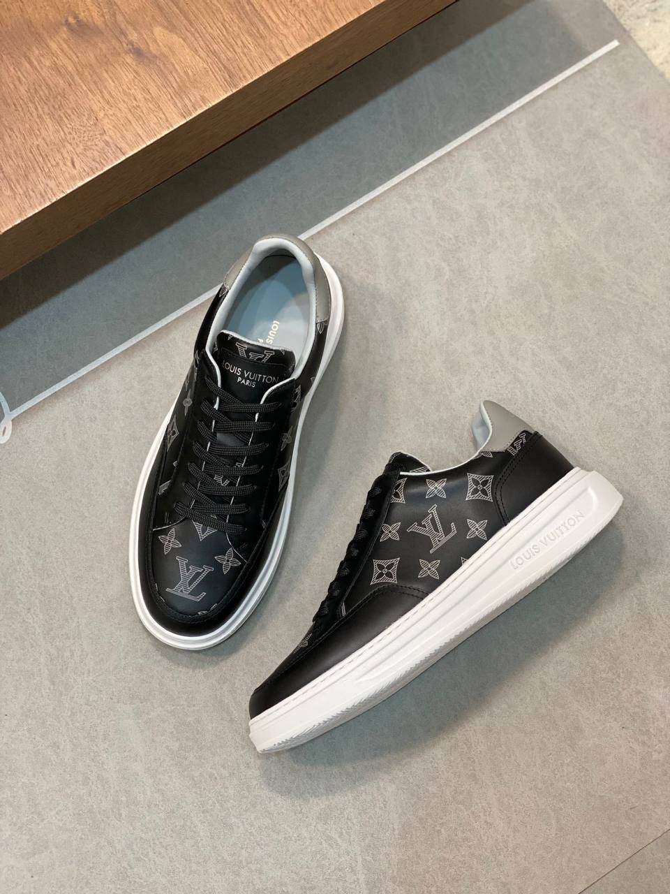 мужские кроссовки louis vuitton,кеды луи виттон мужские оригинал,кроссовки louis vuitton,louis vuitton кеды,мужские кроссовки louis vuitton beverly hills