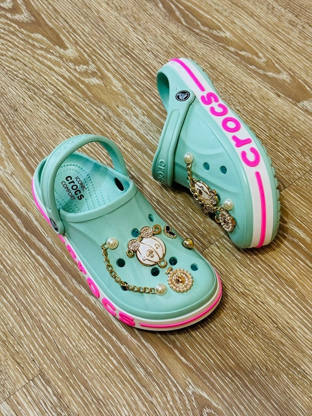 ,женские кроксы,сабо crocs,кроксы с джибитсами,украшение для кроксов