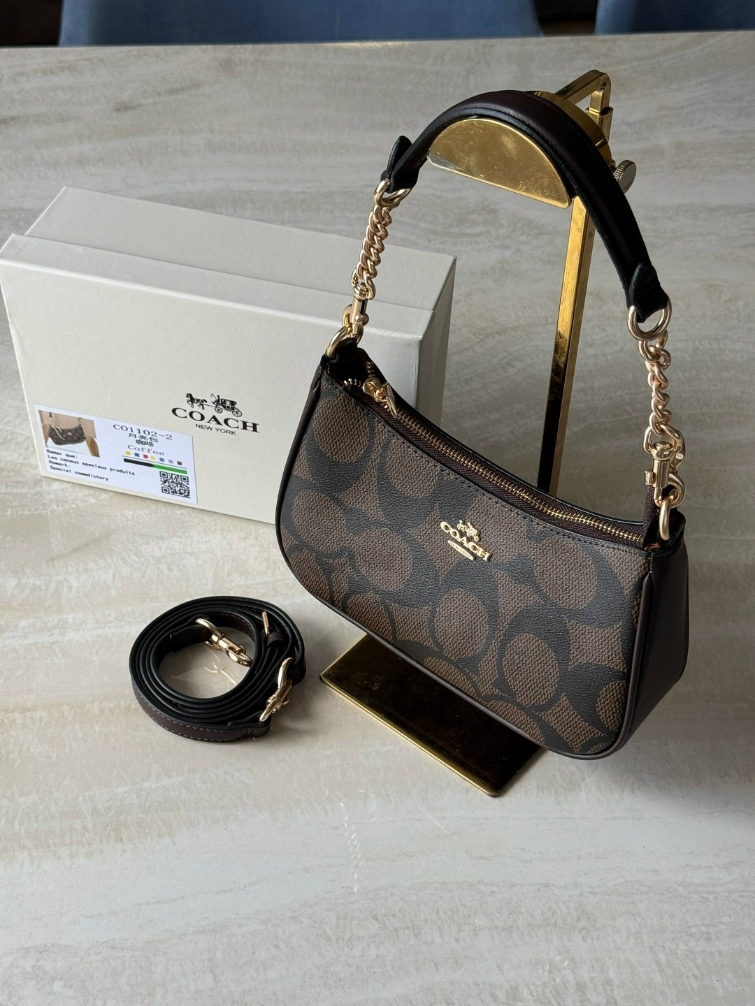 женская сумка coach,coach teri shoulder bag ca548 in signature canvas dark brown,coach сумка,coach сумка на плечо,сумка