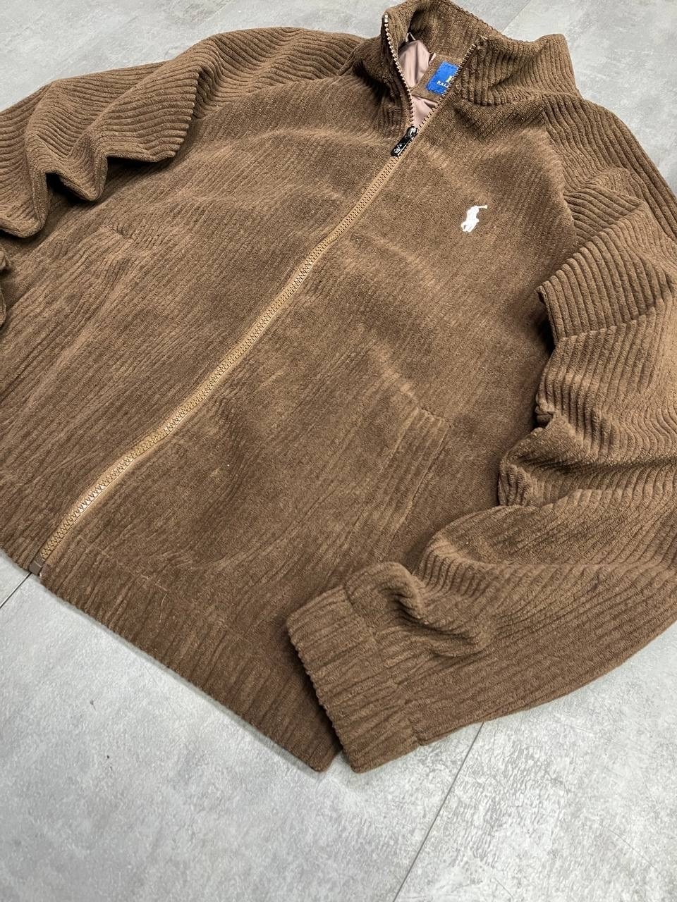 вельветовая куртка lacoste,polo ralph lauren куртка,кофта lacoste вельветовая в стиле old money,вельветовая ветровка lacoste,ветровка для мужчин вельвет
