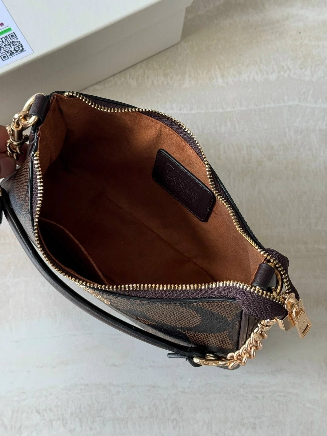 женская сумка coach,coach teri shoulder bag ca548 in signature canvas dark brown,coach сумка,coach сумка на плечо,сумка