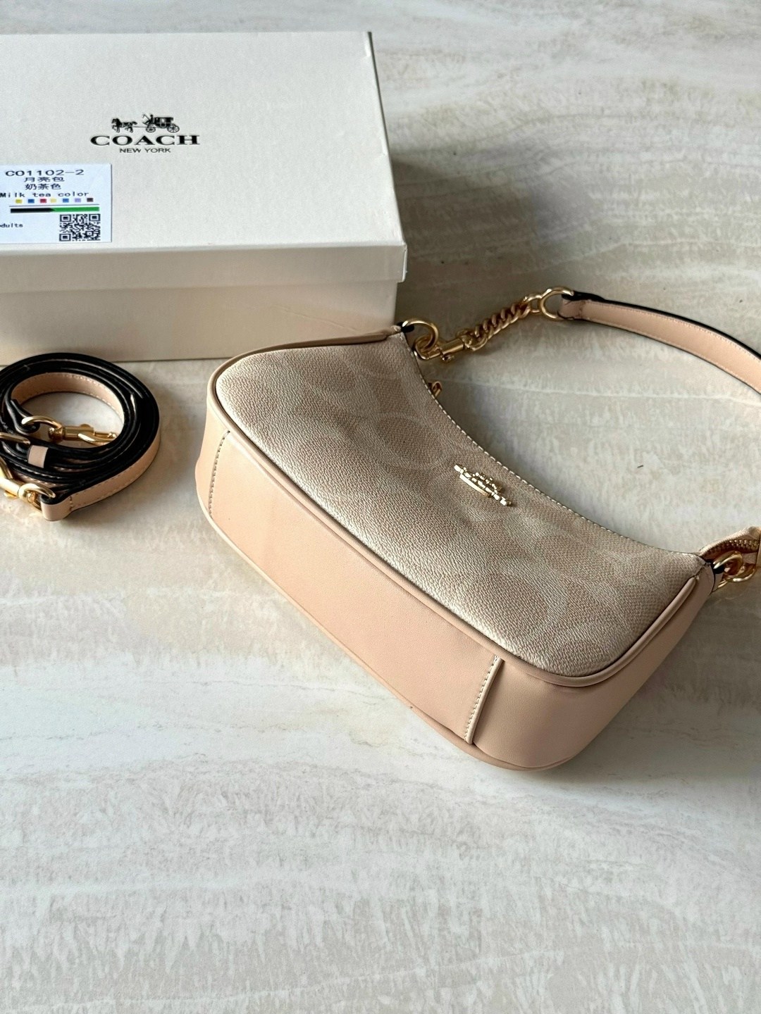 сумка coach,сумка на плечо coach,женская сумка coach,сумка кросс-боди через плечо coach,сумка coach коч багет реплика medaizline 207713232