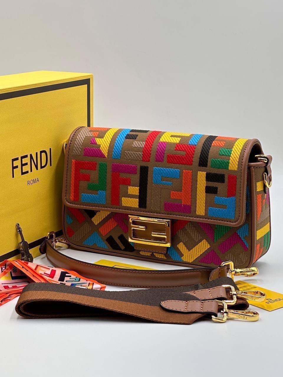 cумка fendi,сумка женская fendi,fendi сумка на плечо,сумка fendi baguette,fendi сумка fendi