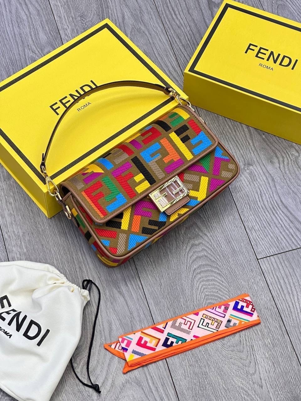 сумка fendi,сумка женская fendi,сумка fendi baguette,fendi сумка fendi,fendi сумка на плечо