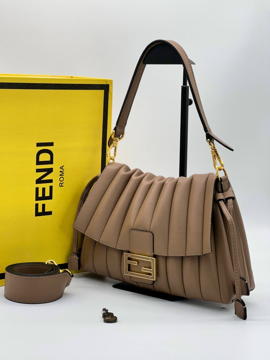 fendi сумка,сумка,модная сумка,сумки люкс,сумка женская