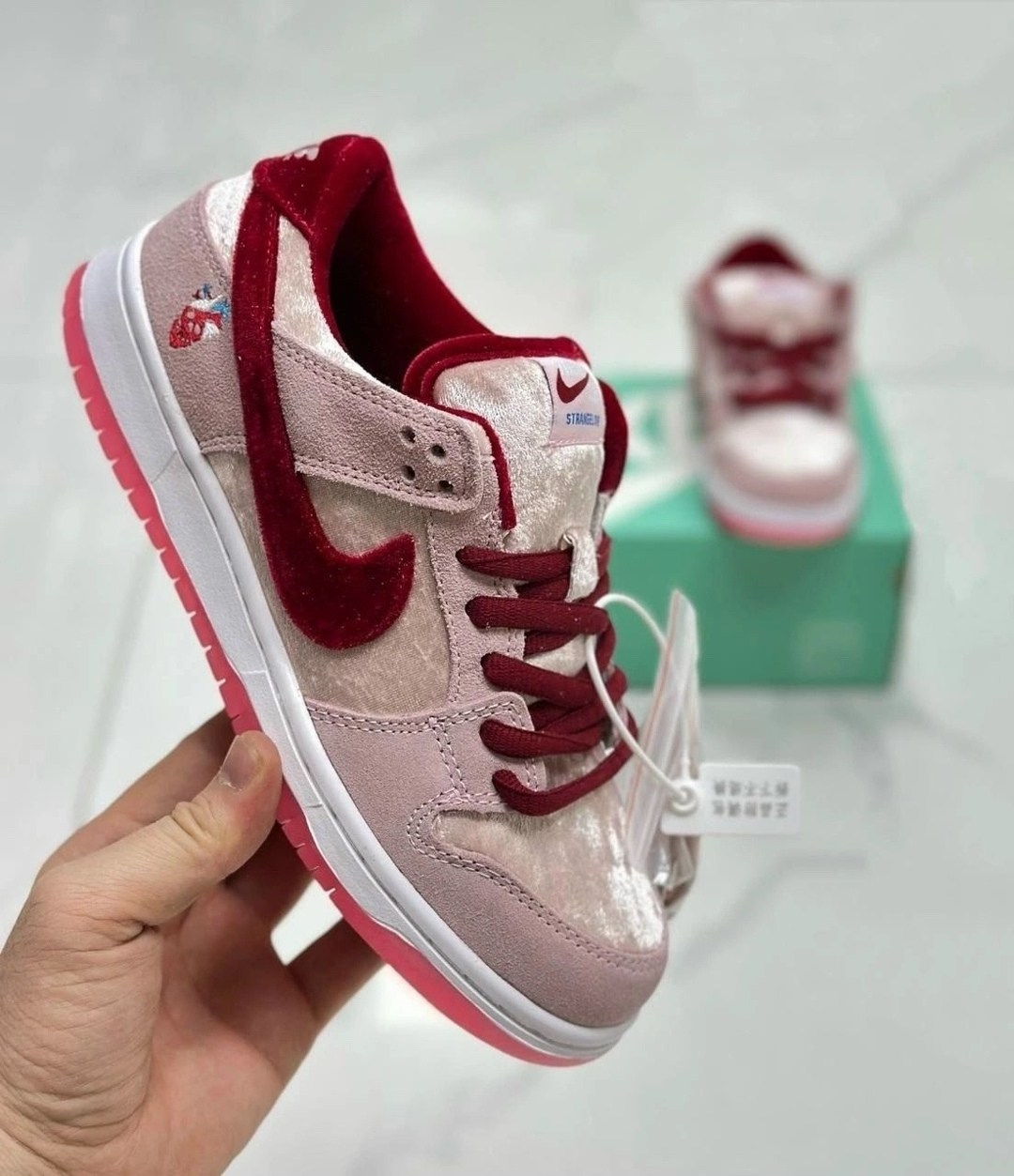 кроссовки nike sb dunk low,кроссовки nike strangelove x dunk low sb,nike sb dunk low,nike sb dunk low strangelove,кроссовки