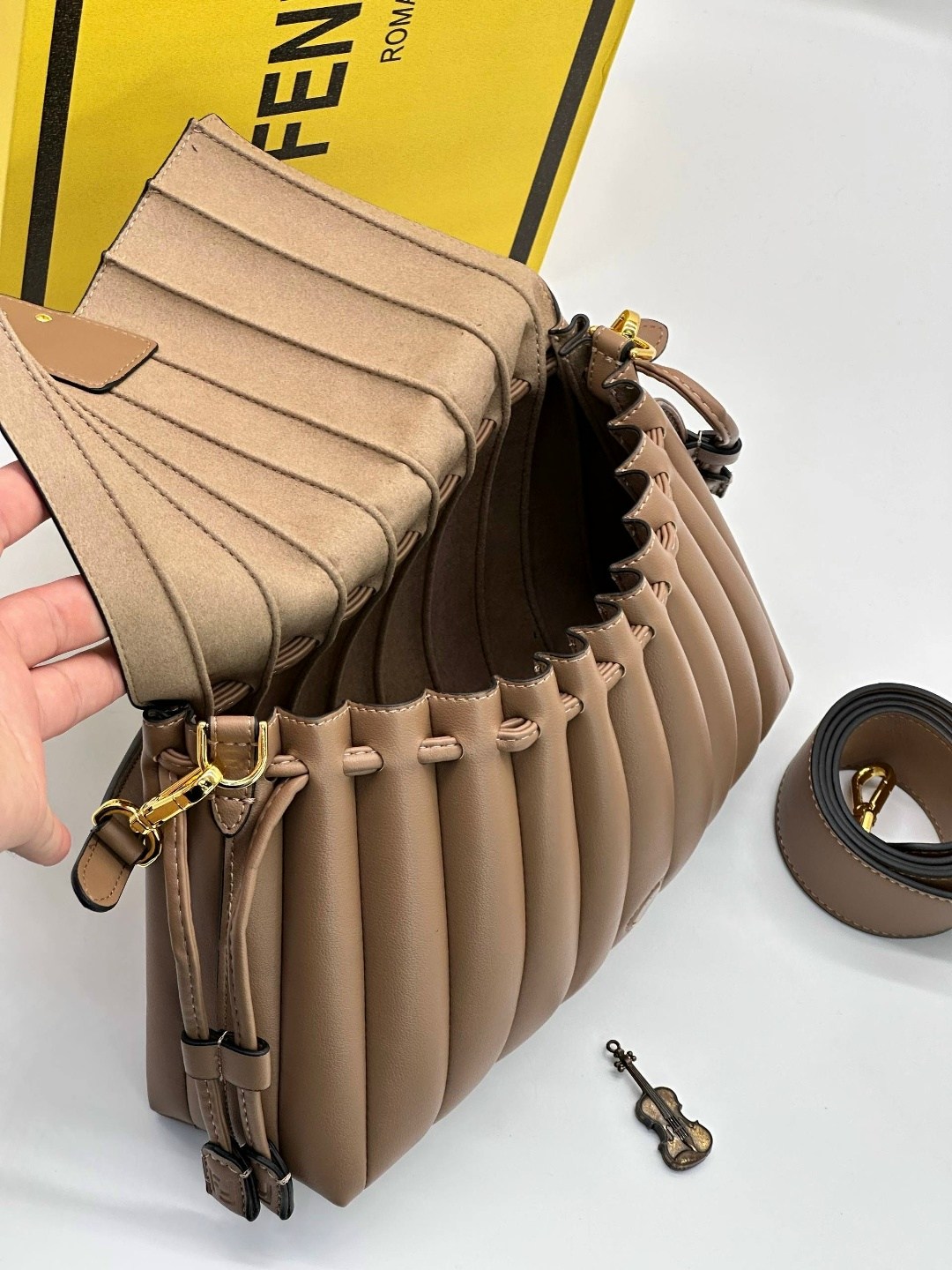 fendi сумка,сумка,модная сумка,сумки люкс,сумка женская