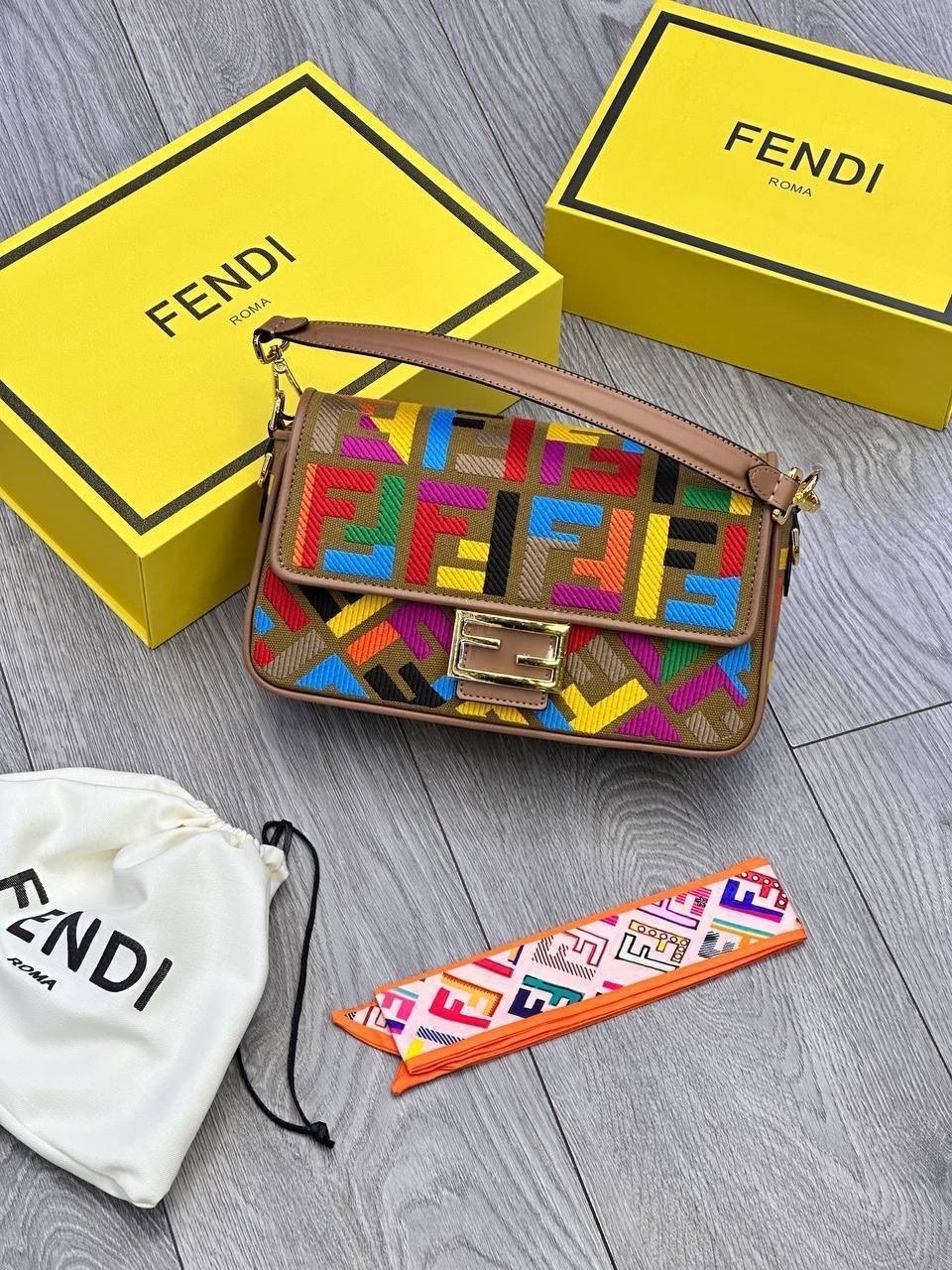 сумка fendi,сумка женская fendi,сумка fendi baguette,fendi сумка fendi,fendi сумка на плечо