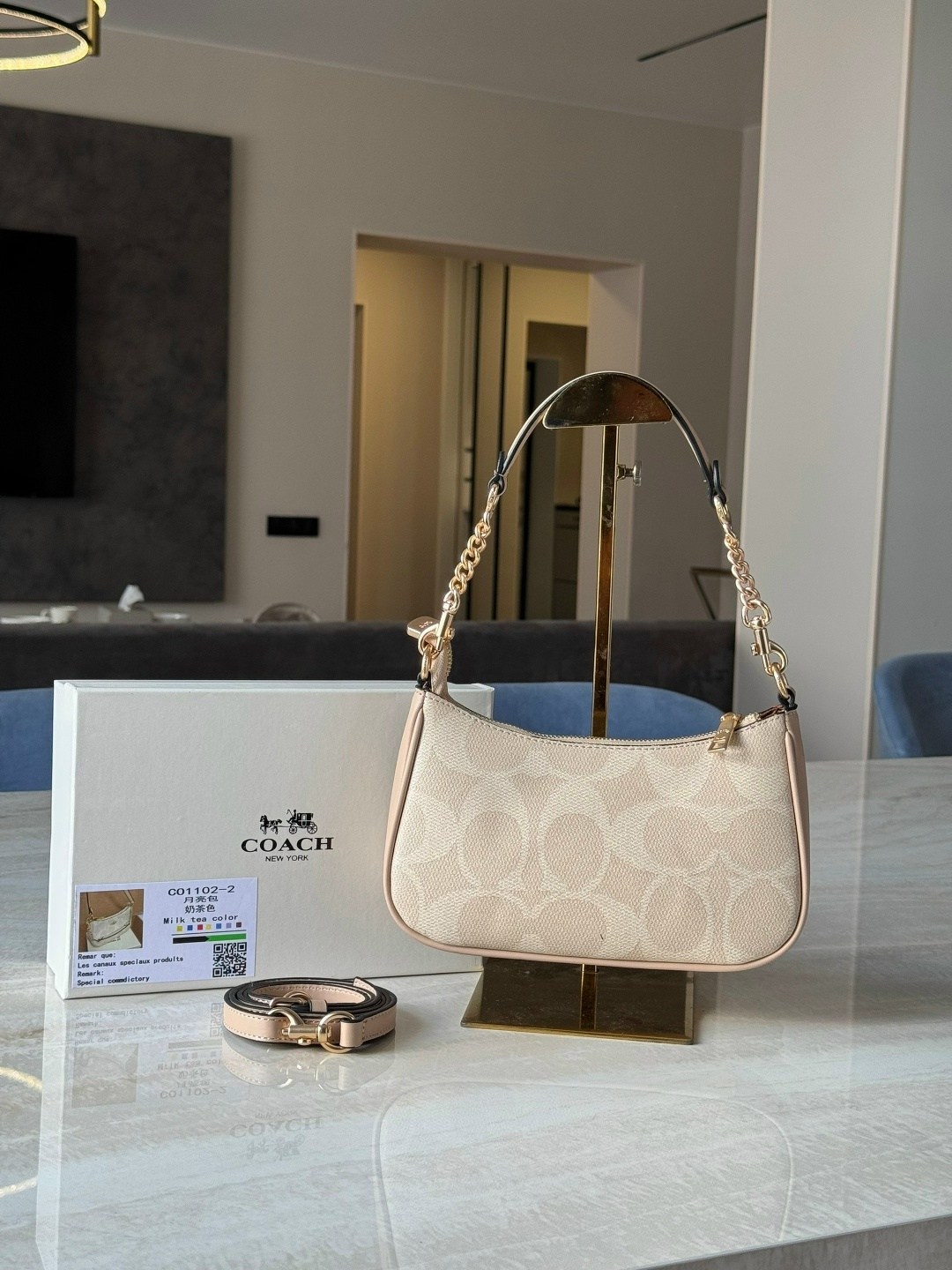 сумка coach,сумка на плечо coach,женская сумка coach,сумка кросс-боди через плечо coach,сумка coach коч багет реплика medaizline 207713232