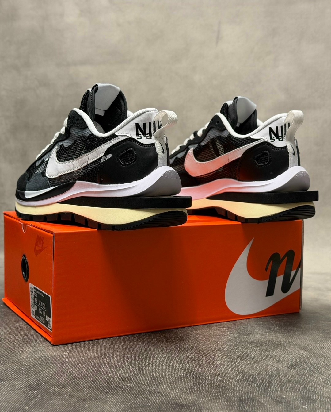nike vaporwaffle sacai black white,кроссовки sacai x nike vaporwaffle,nike sacai,кроссовки sacai x nike vapor waffle,nike vapowaffle x sacai black white cv1363-001