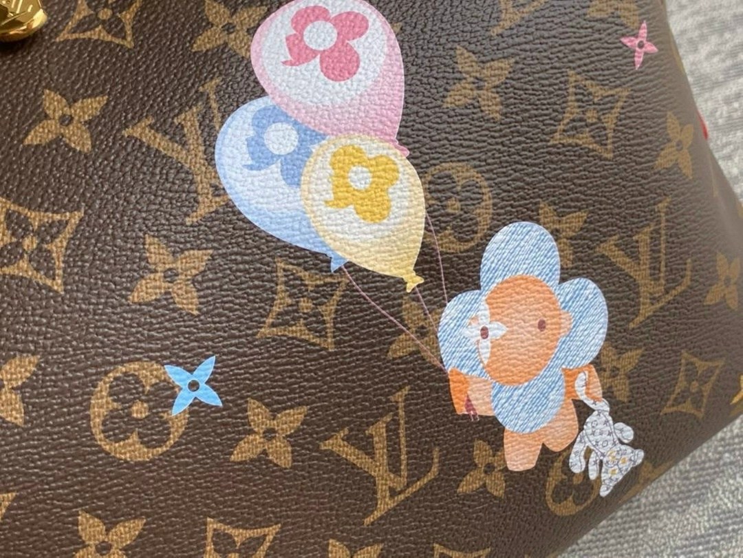 косметичка louis vuitton,косметичка под луи виттон,косметичка женская луи витон,луи виттон косметичка женская,louis vuitton косметичка louis vuitton