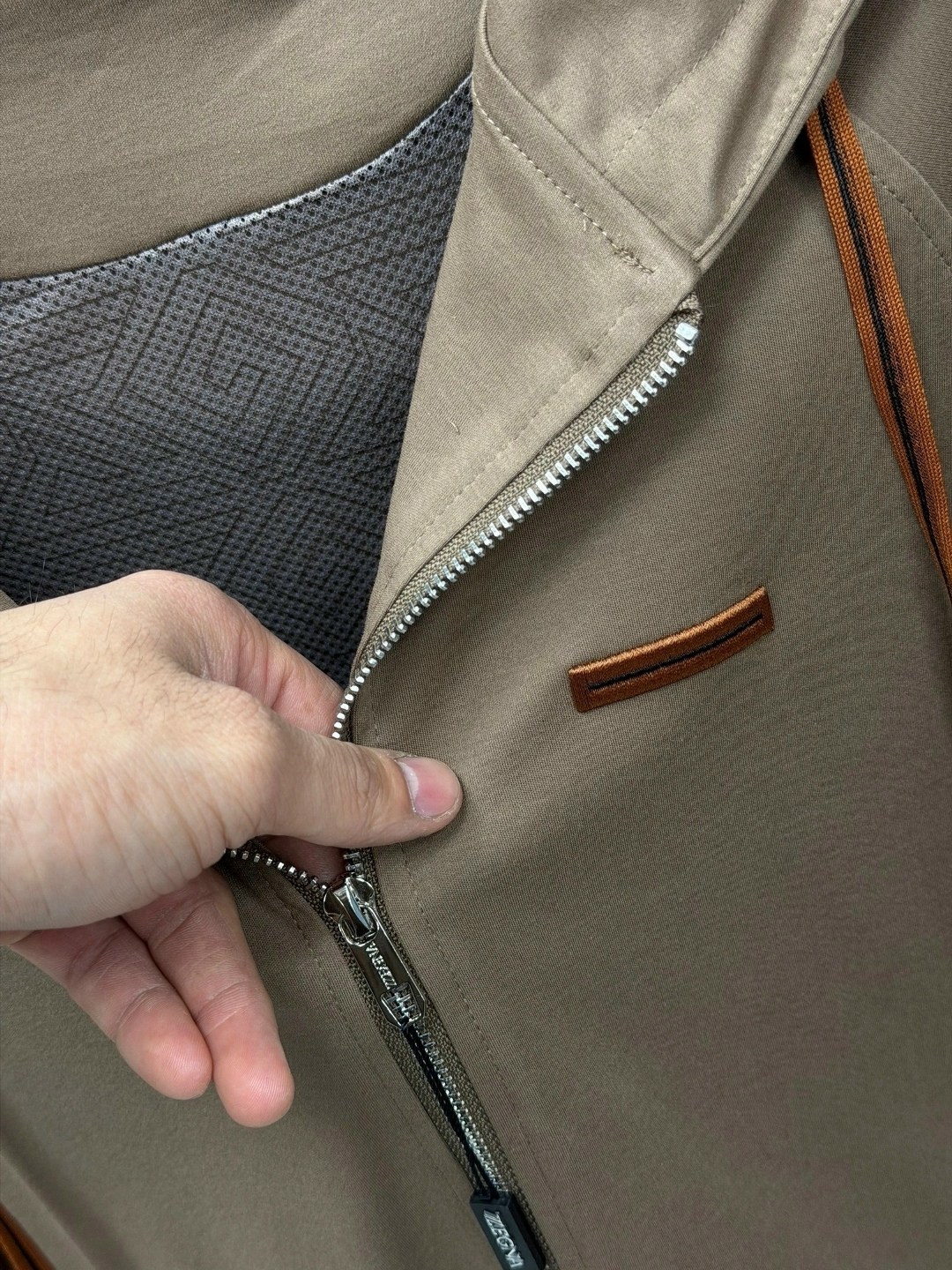 спортивный костюм brunello cucinelli,спортивный костюм loro piana,спортивный костюм kiton,костюм спортивный,костюм brunello cucinelli