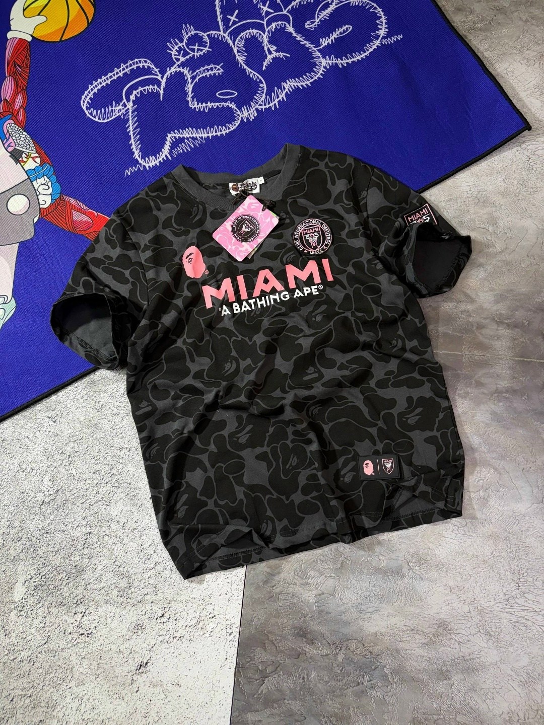 футболка bape inter miami синтетика белая 2xl,футболка bape,футболка bape inter miami,футболка футбольная интер майями bape,мужская футболка