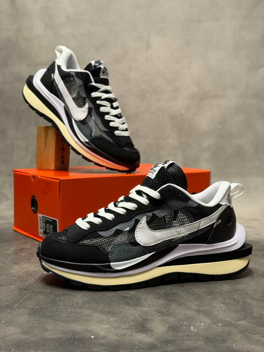 nike vaporwaffle sacai black white,кроссовки sacai x nike vaporwaffle,nike sacai,кроссовки sacai x nike vapor waffle,nike vapowaffle x sacai black white cv1363-001