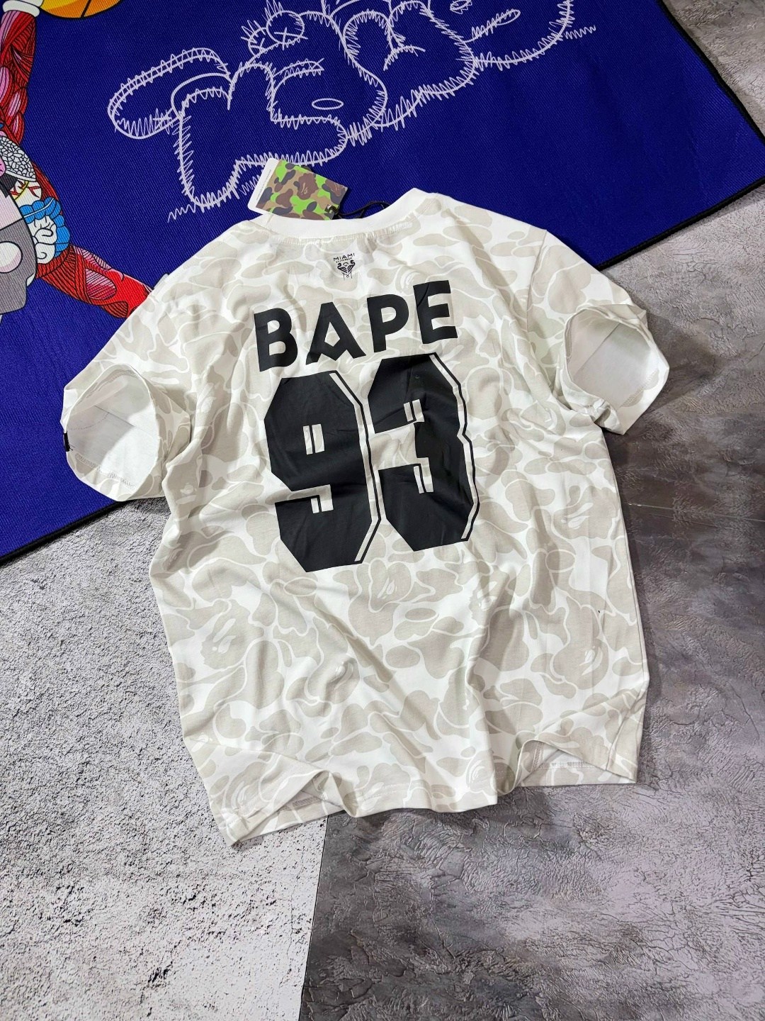 футболка bape inter miami синтетика белая 2xl,футболка bape,футболка bape inter miami,футболка футбольная интер майями bape,мужская футболка