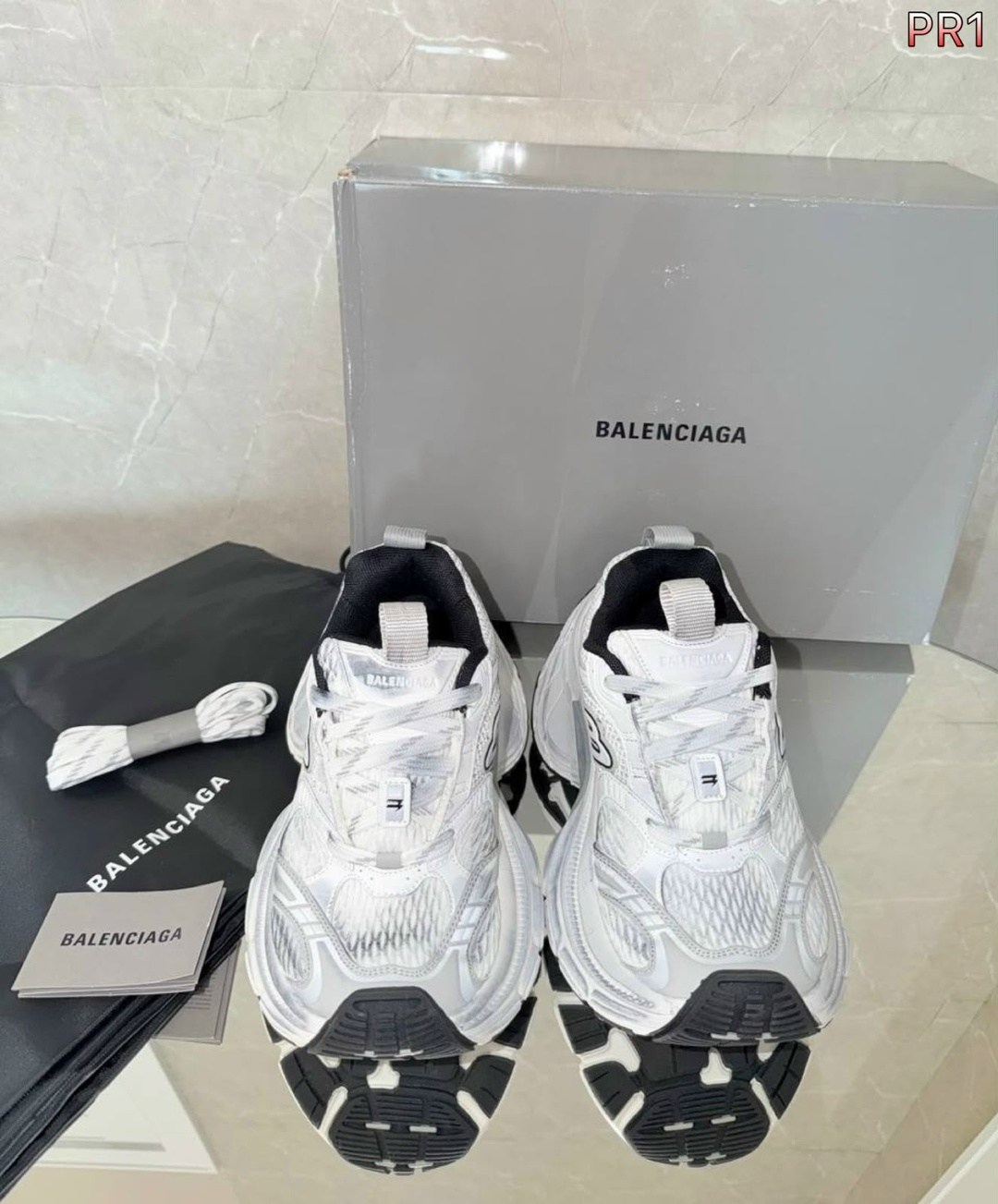 женские кроссовки balenciaga,кроссовки balenciaga,спортивная  в стиле balenciaga cargo sneaker,женские кроссовки balenciaga 3xl серебристые с розовым,повседневная спортивная  balenciaga