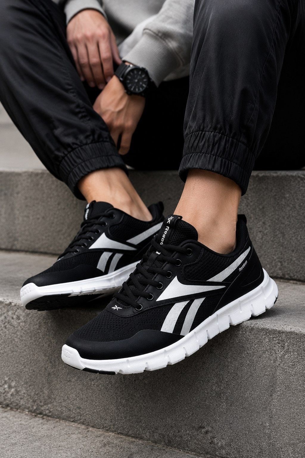 кроссовки reebok,мужские кроссовки reebok,мужская спортивная  reebok,спортивная  reebok,спортивная