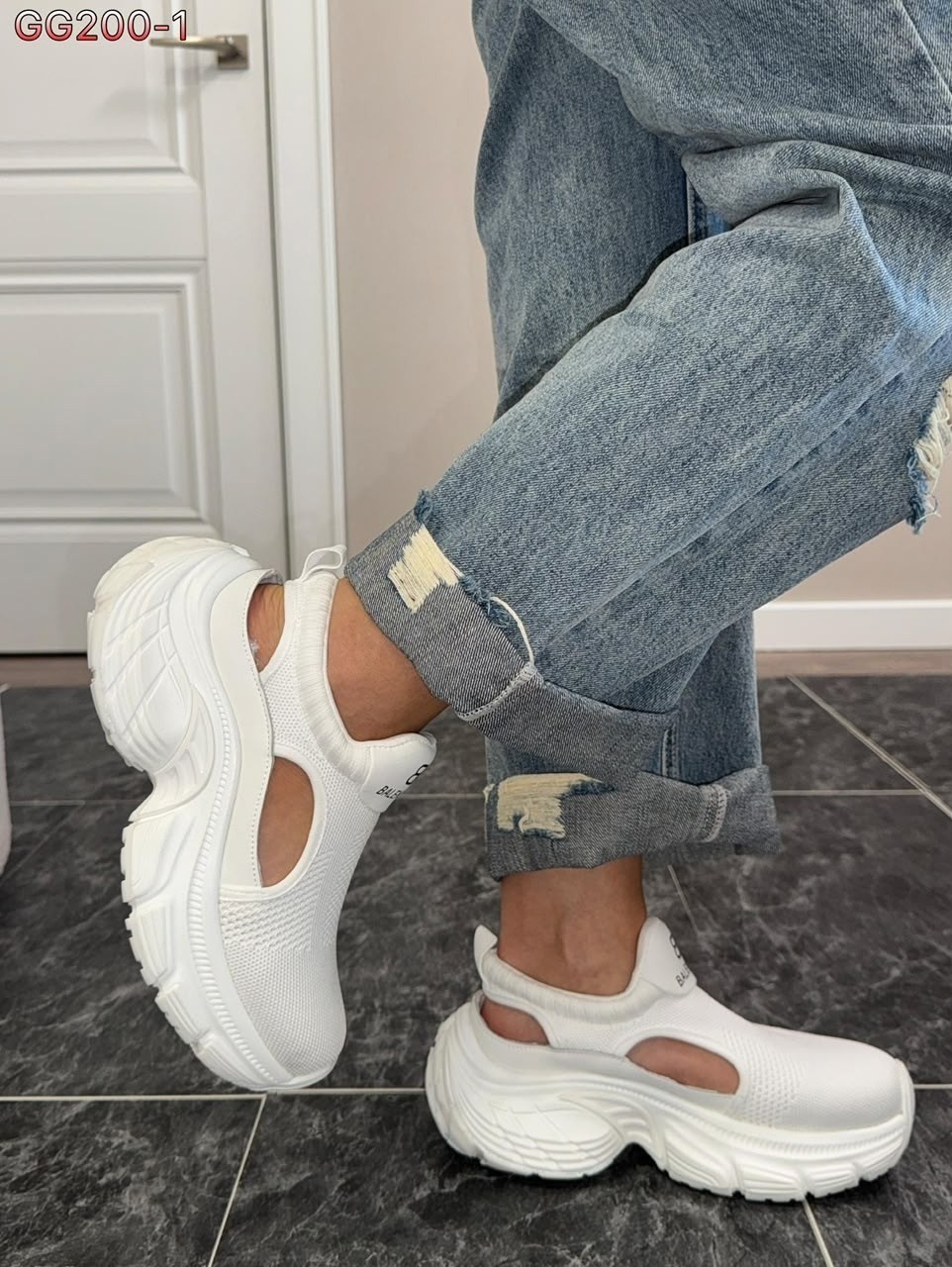 кроссовки женские balenciaga,босоножки balenciaga,кроссовки balenciaga,кроссовки на высокой подошве,сандалии balenciaga