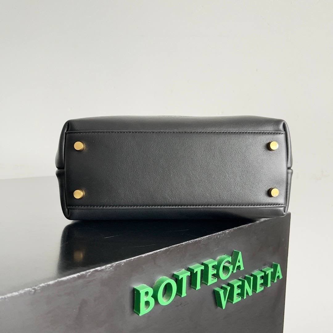 женская сумка bottega veneta,bottega veneta сумка,сумка классическая,сумка женская bottega,сумки