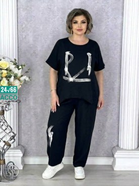 Костюм