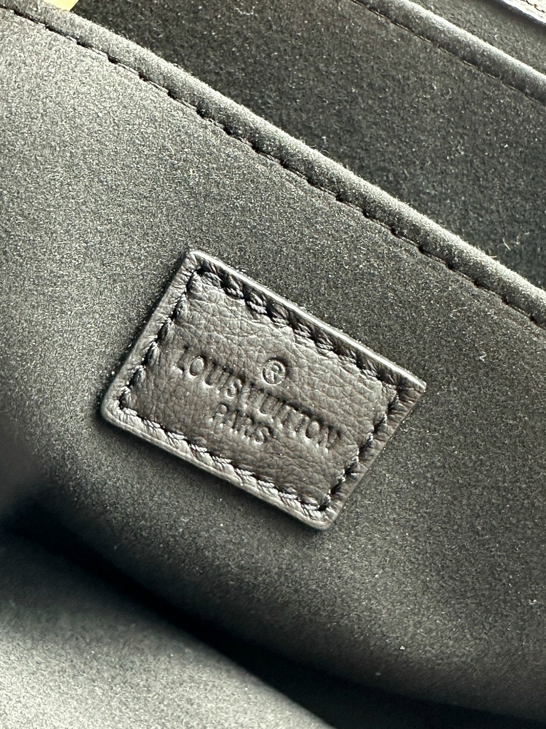 сумка louis vuitton женская,louis vuitton сумка,сумка louis vuitton pochette metis,женская сумка louis vuitton lockme a125261 22/16 см чёрная,louis vuitton pochette