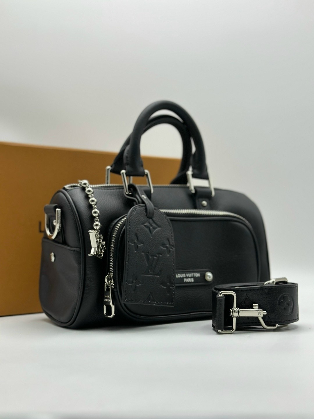 louis vuitton сумка на плечо,сумка louis vuitton,женская черная сумка louis vuitton alma bb,женская сумка louis vuitton,сумка женская louis vuitton alma bb