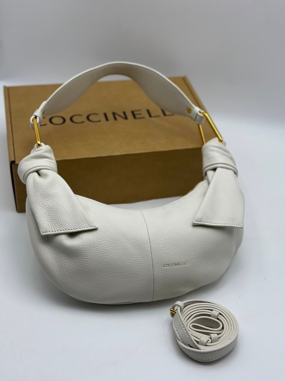 сумка,сумка coccinelle,женская сумка,сумочка для женщин,синяя сумка