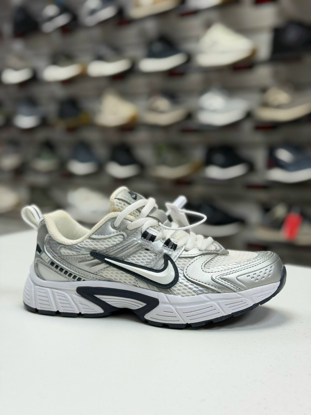 nike кроссовки,кроссовки nike v2k run,кроссовки,женские кроссовки nike,кроссовки женские мужские