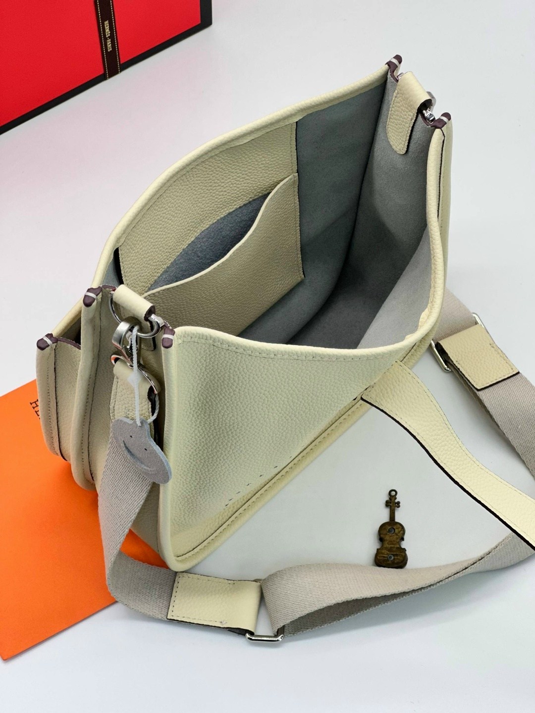 сумка hermes evelyne,hermes сумка,сумка эрмес,hermes женская сумка,сумка гермес