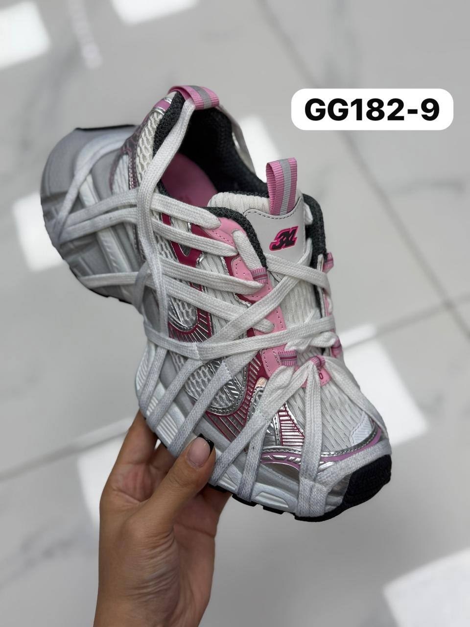 женские кроссовки balenciaga,повседневные кроссовки,кроссовки balenciaga,кроссовки balenciaga 3 xl,женские кроссовки