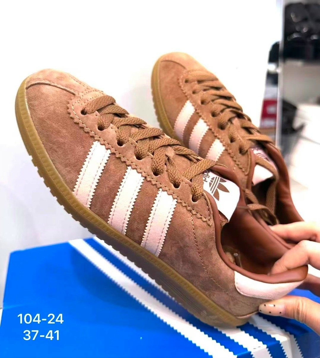 адидас гамбург красные,кроссовки adidas,адидас мюнхен бордовые,кроссовки адидас замшевые,