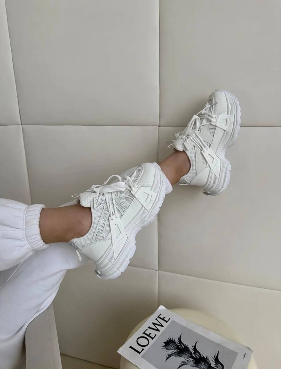 ,кроссовки balenciaga женские,кроссовки женские,женские кроссовки balenciaga блестящие со стразами,кроссовки замш