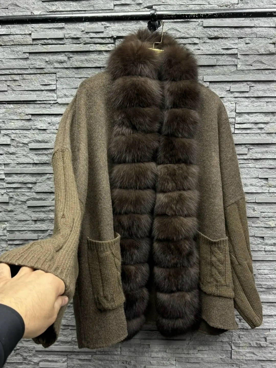 кардиган с песцом,кардиган с мехом,вязаный кардиган,кардиган с мехом песца,кардиган