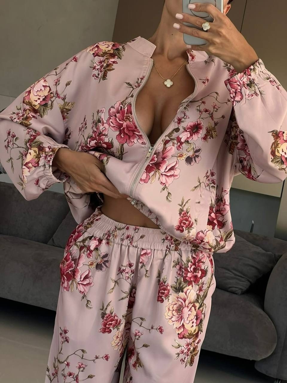 костюм в пижамном стиле,шелковый костюм в пижамном стиле trend.collection 232120803,пижамные костюмы,шелковый домашний костюм в пижамном стиле,шелковый костюм в пижамном стиле trend.collection