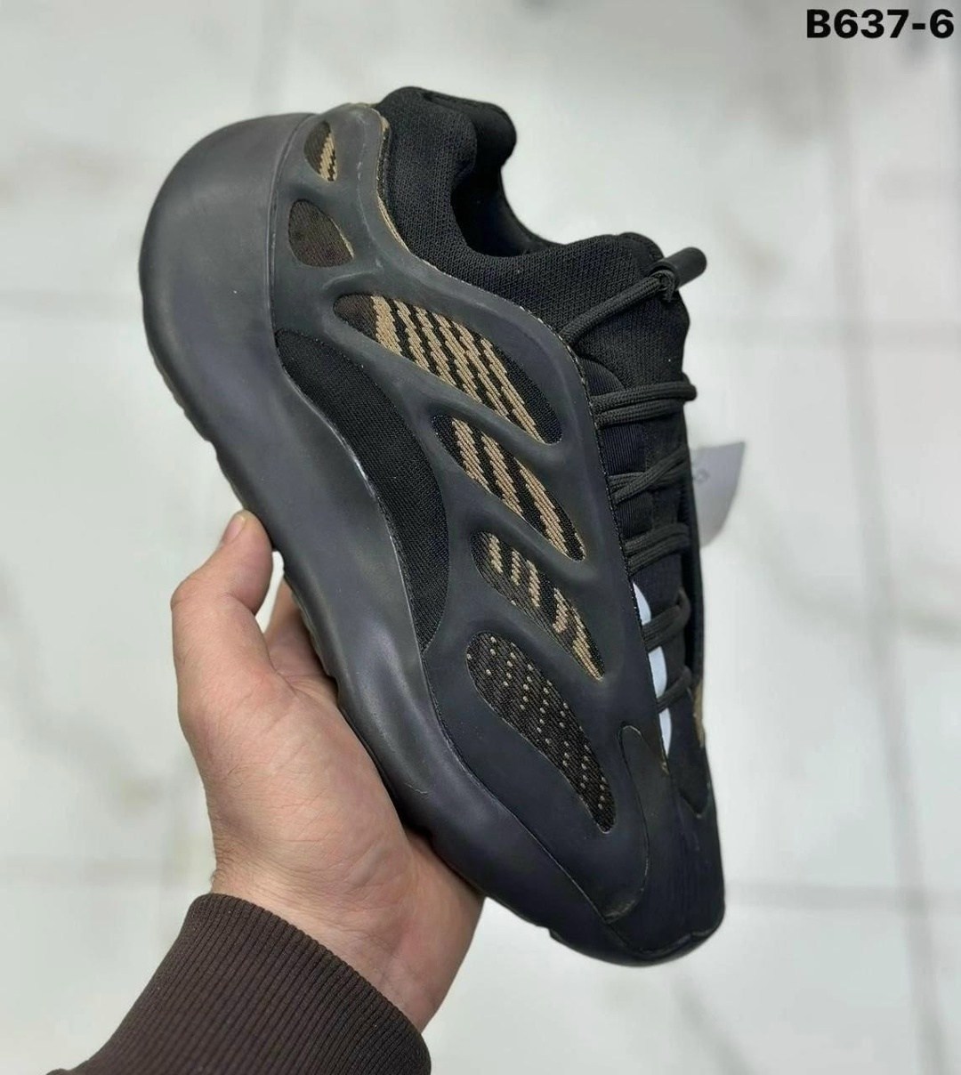 кроссовки adidas yeezy boost 700,adidas yeezy boost 700 v 3,adidas yeezy boost 700,кроссовки adidas yeezy 700,adidas yeezy 700 v 3