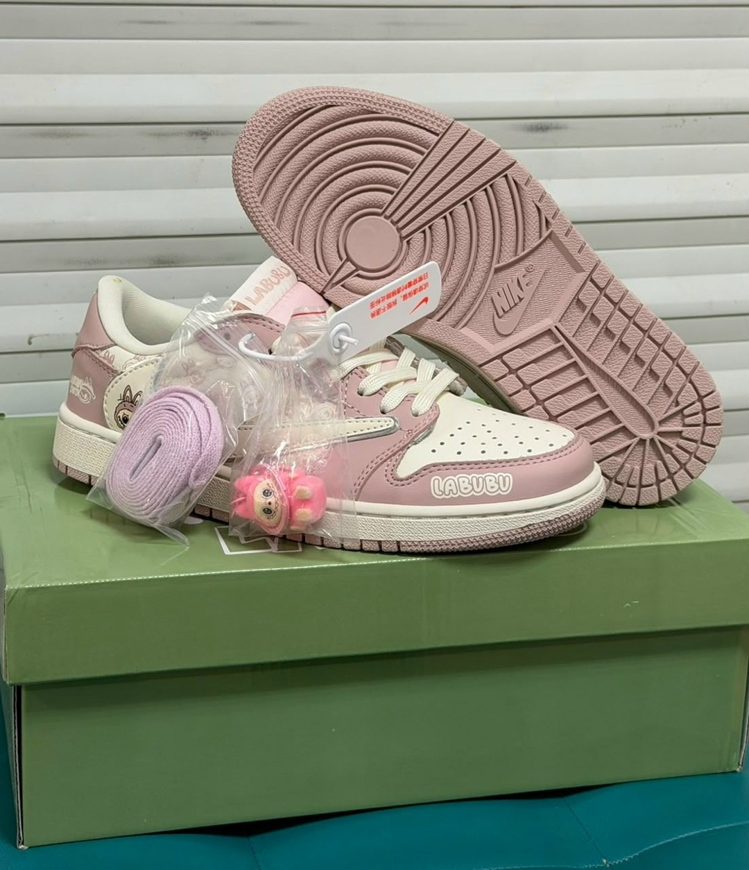 кроссовки nike air jordan 1 low x travis scott x labubu,кроссовки nike air jordan 1 low,кроссовки nike air jordan 1 low travis scott x labubu,кроссовки nike air jordan 1 retro,кроссовки