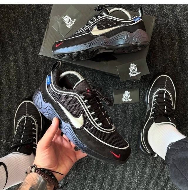 nike air zoom spiridon cage 2,nike air zoom spiridon,nike air zoom spiridon cage 2 metallic silver,nike air zoom spiridon cage 2 stussy fossil,кроссовки найк air zoom spiridon