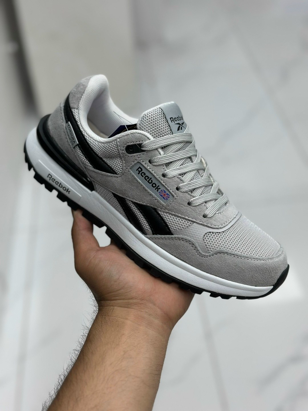 кроссовки,брендовые кроссовки,кроссовки reebok,спортивная ,кроссовка мужской
