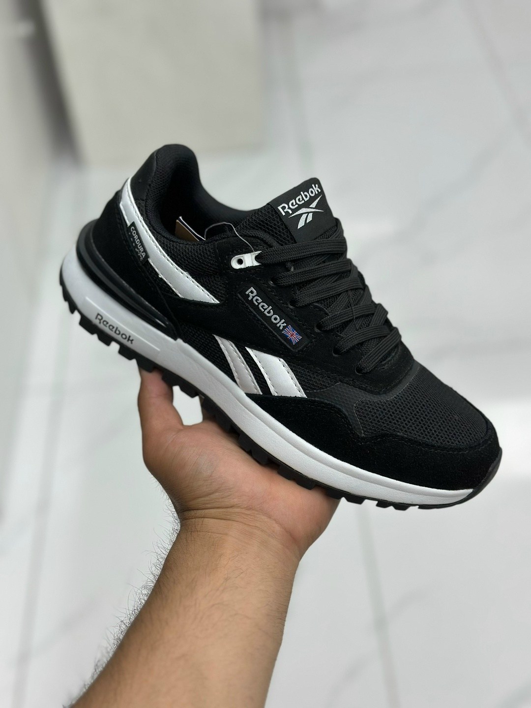 кроссовки,брендовые кроссовки,кроссовки reebok,спортивная ,кроссовка мужской