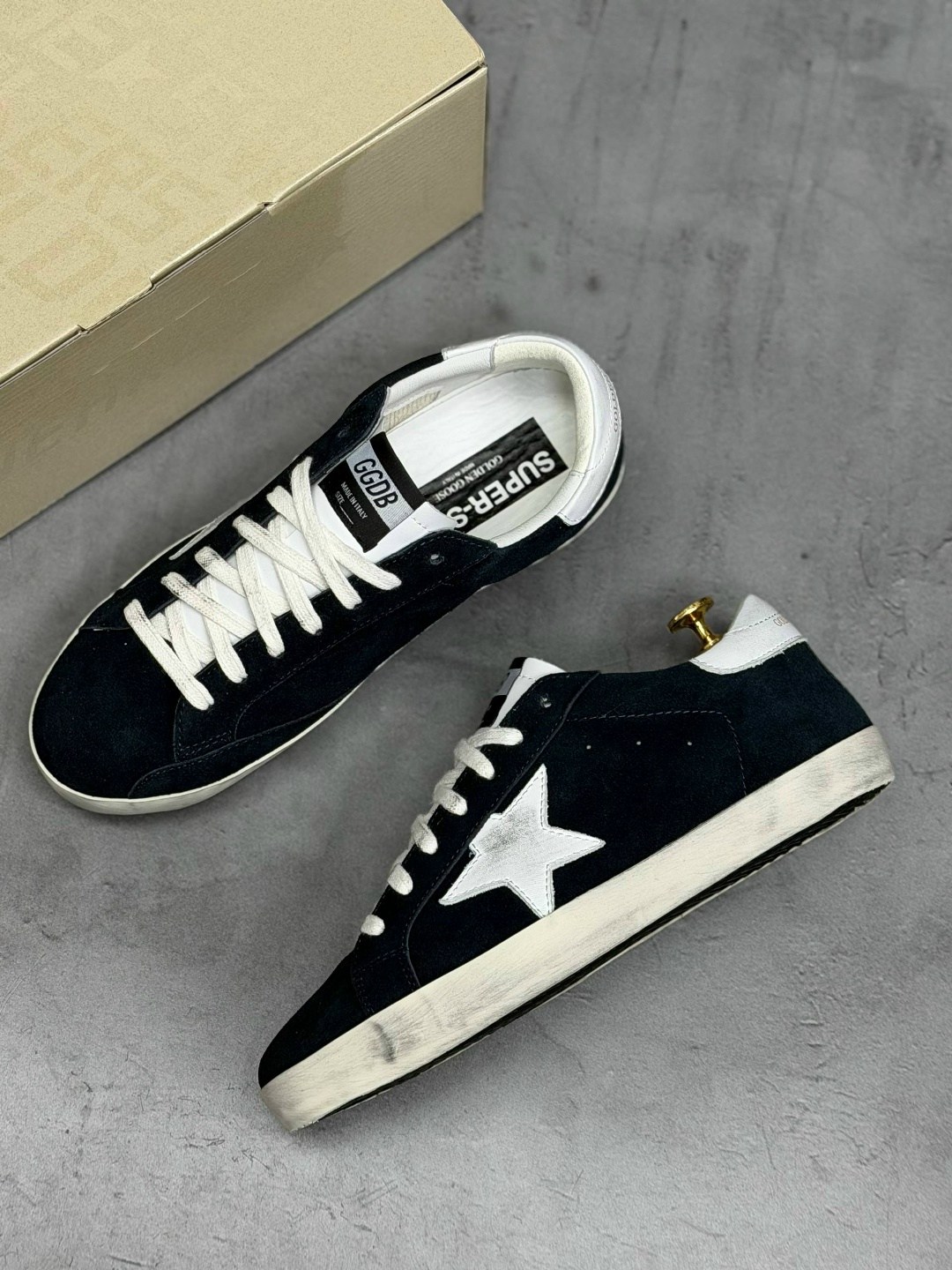 ,кроссовки golden goose,кроссовки golden goose superstar distressed black silver,кеды golden goose,golden goose sneakers