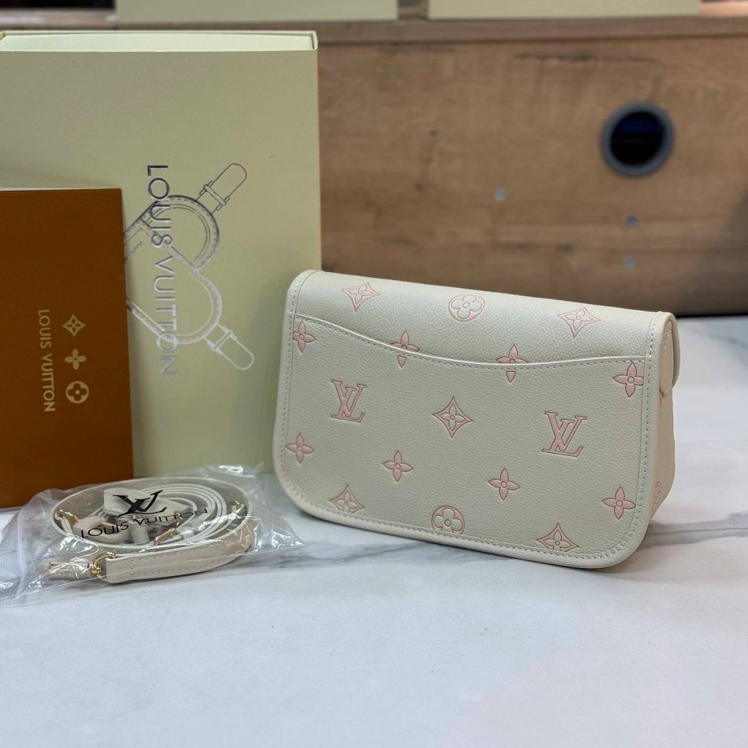 louis vuitton сумка на плечо,сумка louis vuitton,сумка женская louis vuitton,модная сумка,сумка луи виттон
