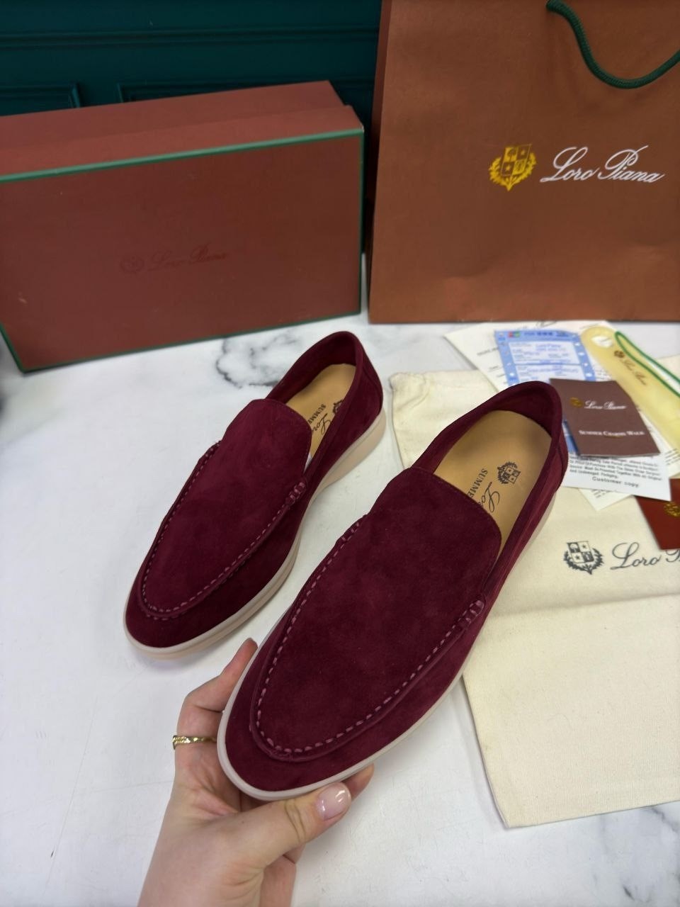 ,лоферы loro piana,мокасины лоро пиано мужские,замшевые лоферы loro piana,loro piana бордовые лоферы