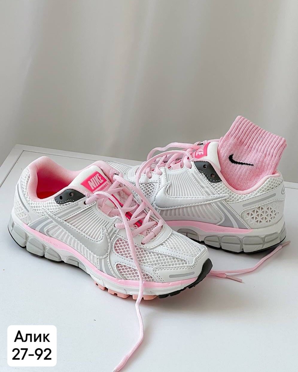 женские кроссовки nike,женские кроссовки найк,женские кроссовки,кроссовки nike zoom vomero 5,кроссовки