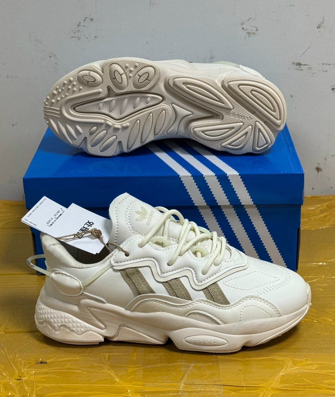 кроссовки adidas ozweego,кроссовки ozweego originals adidas,женские кроссовки adidas ozweego,женские кроссовки adidas originals ozweego,adidas originals ozweego