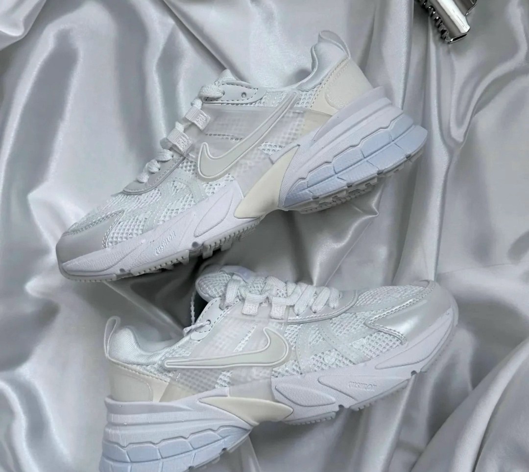 кроссовки nike,кроссовки,кроссовки nike v 2 k run,женские кроссовки,женские кроссовки nike