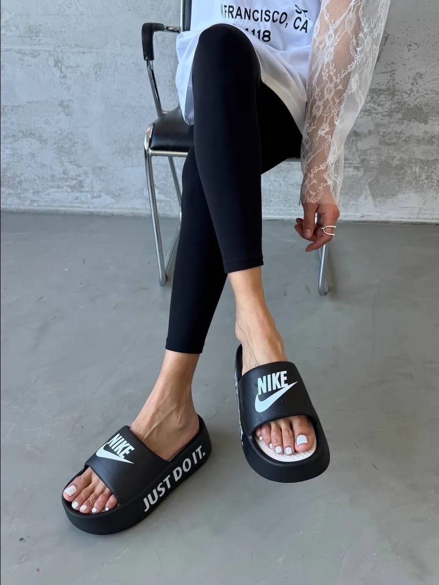 босоножки эко,шлепки chanel,шлепанцы шанель,шлепанцы chanel,