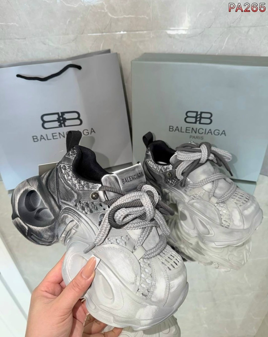 кроссовки женские balenciaga,кроссовки спортивные balenciaga,кроссовки 3xl sneaker массивные на шнуровке balenciaga,кроссовки баленсиага 3xl balenciaga 566662218,кроссовки balenciaga